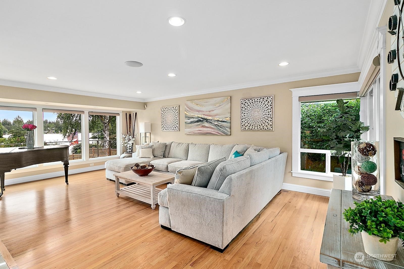 10807 Evergreen Terrace SW