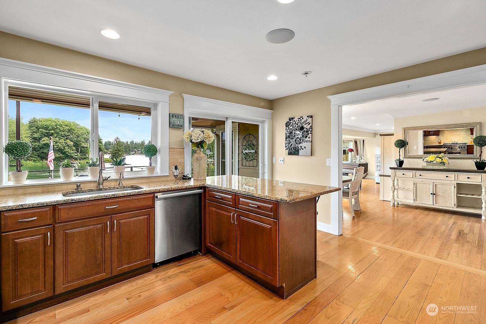 10807 Evergreen Terrace SW