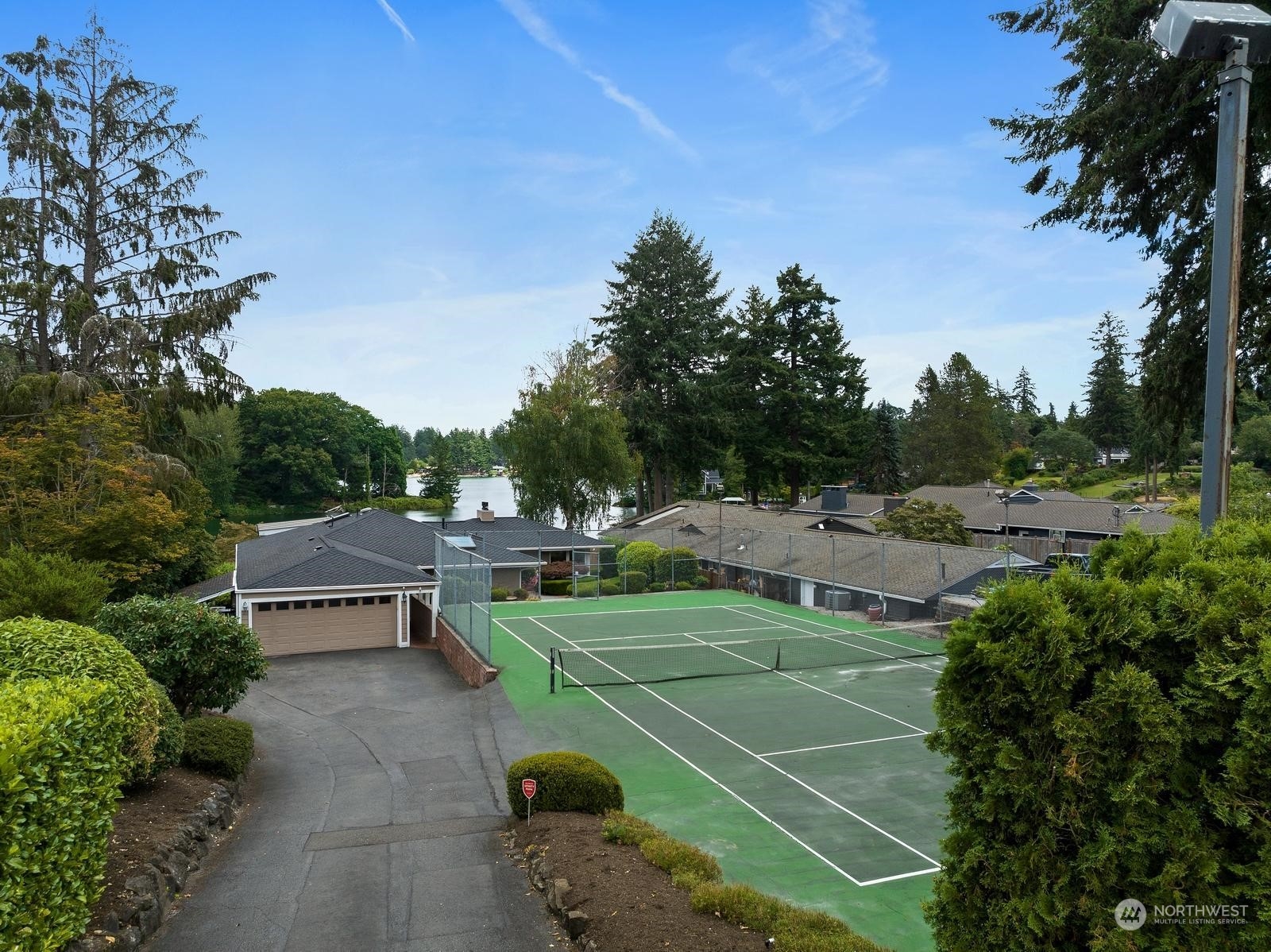 10807 Evergreen Terrace SW