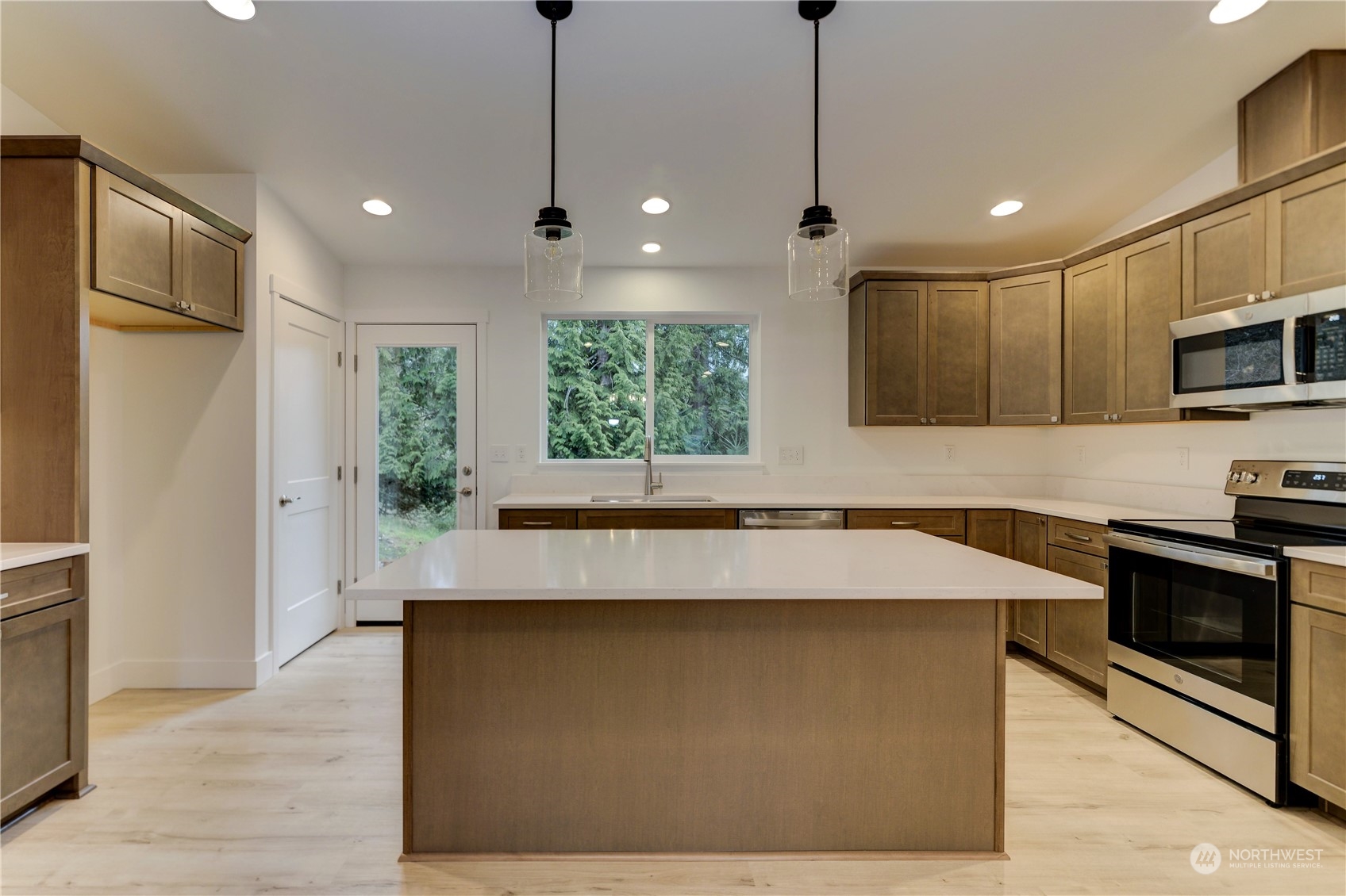 9808 Windward Drive NW