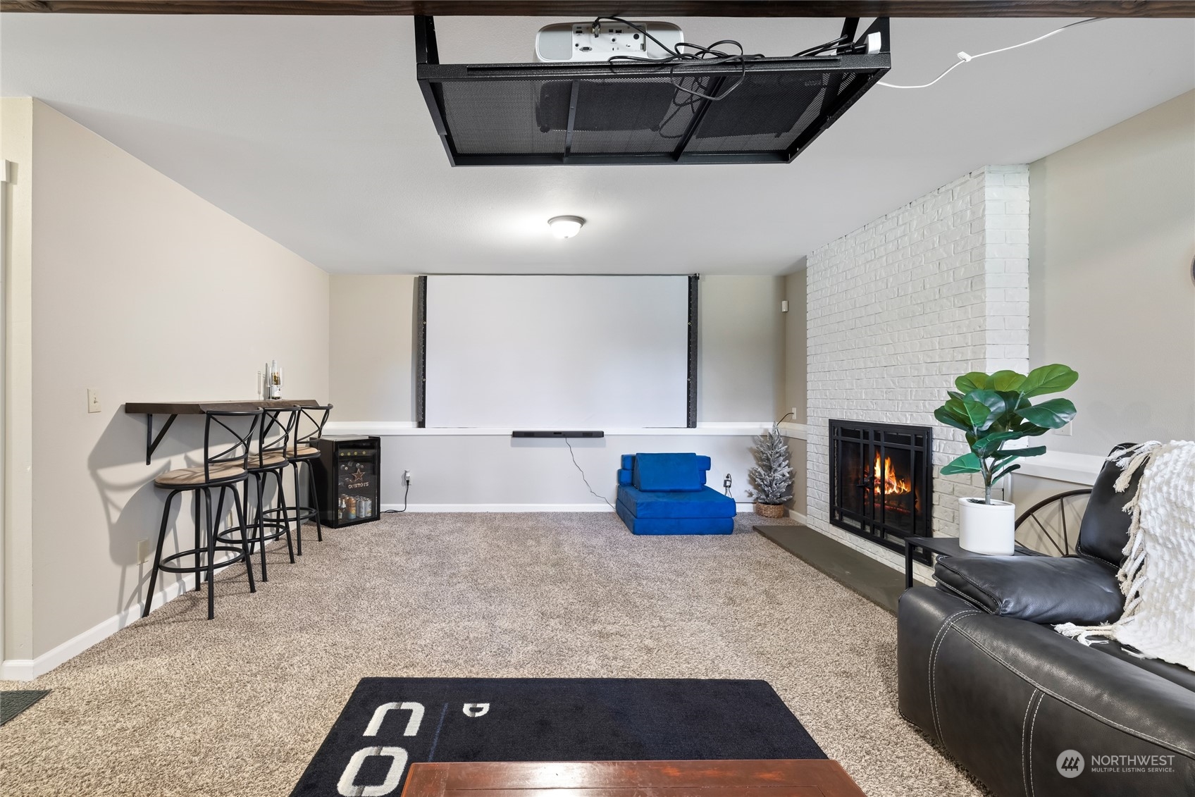 2755 Cambridge Drive