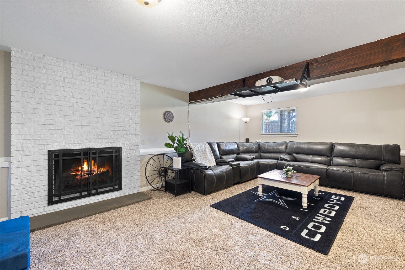 2755 Cambridge Drive