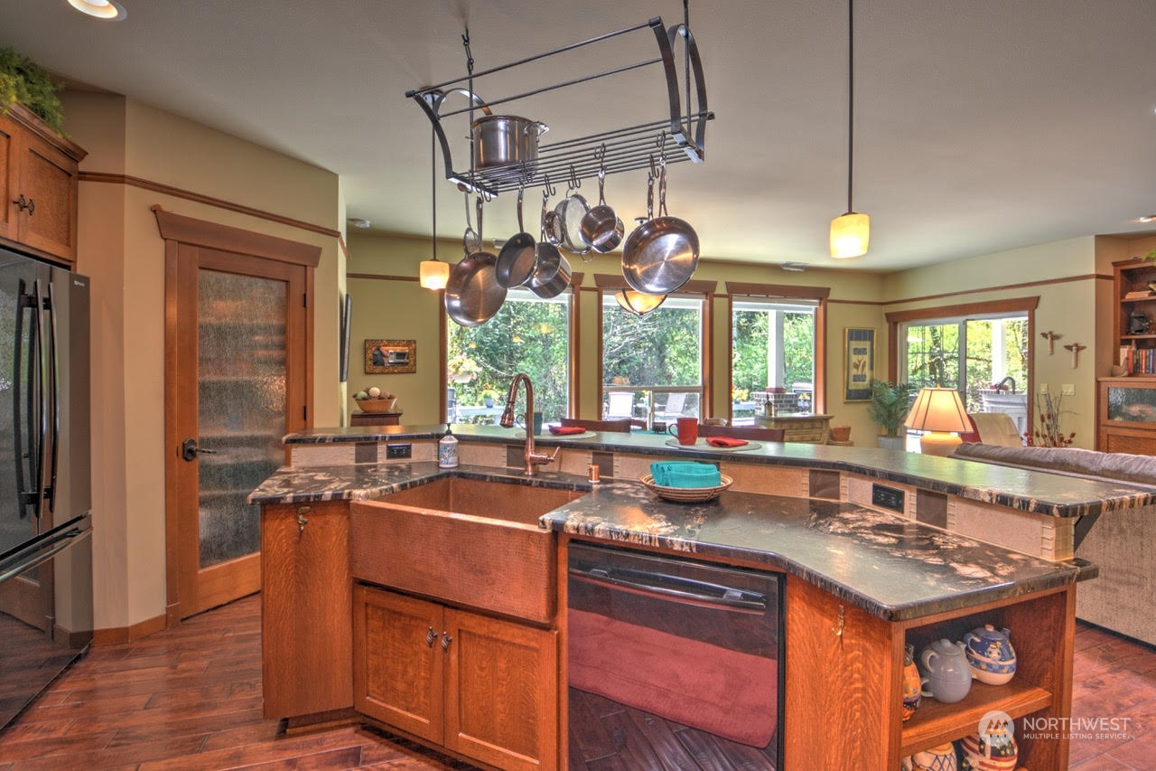 7035 Sandy Point Beach Road NE