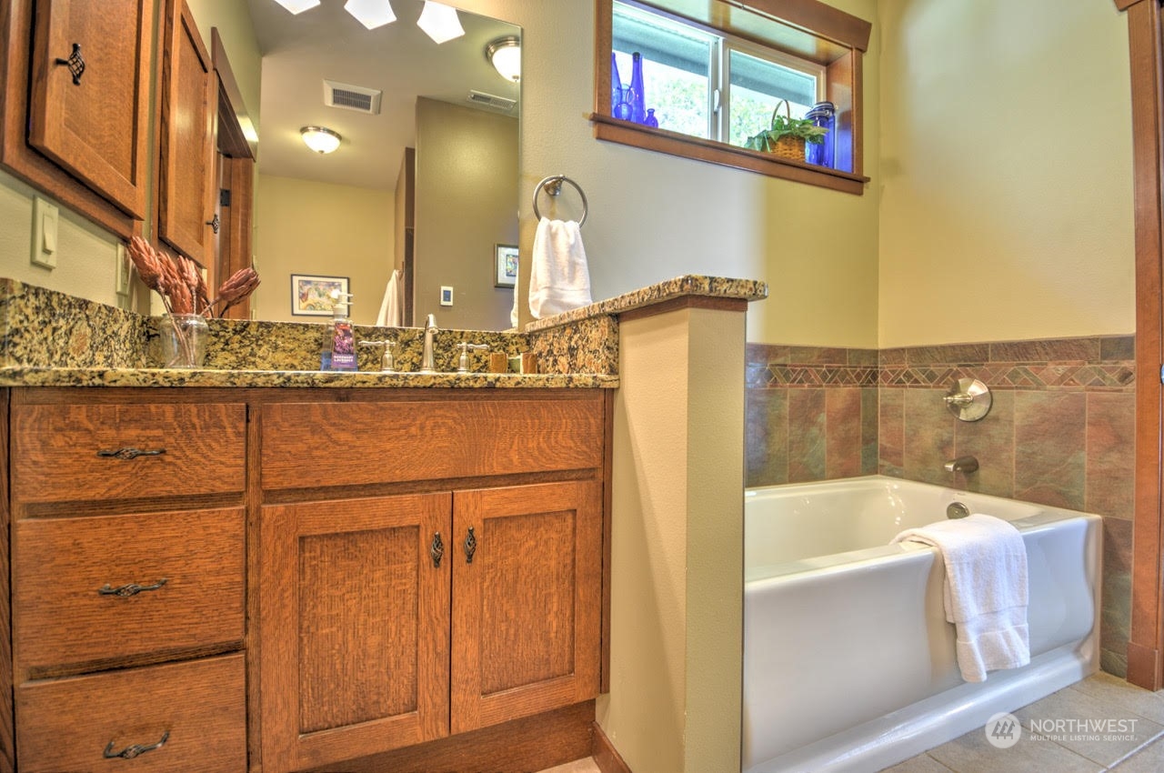 7035 Sandy Point Beach Road NE