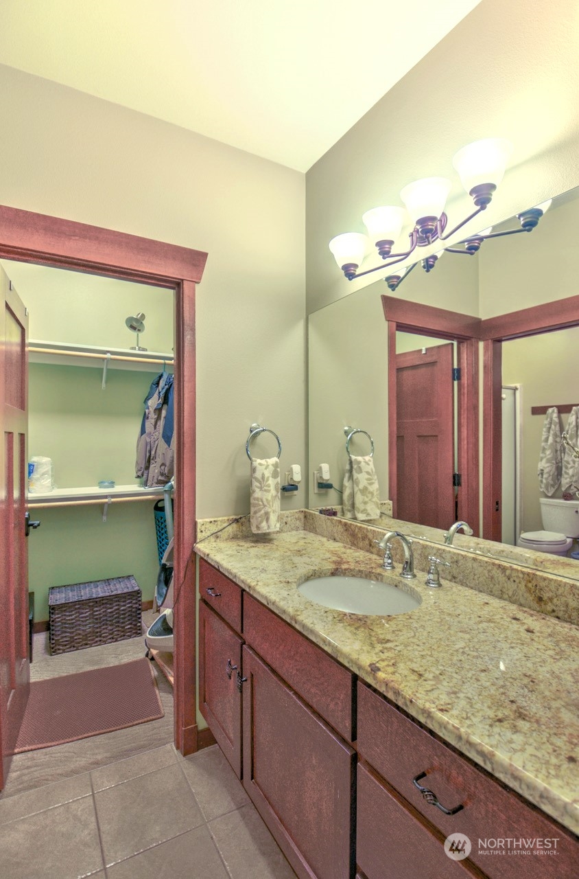 7035 Sandy Point Beach Road NE