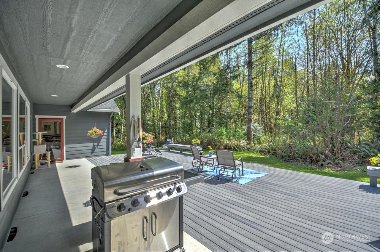 7035 Sandy Point Beach Road NE