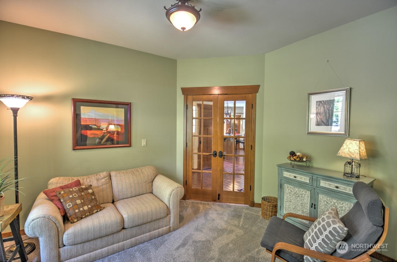 7035 Sandy Point Beach Road NE