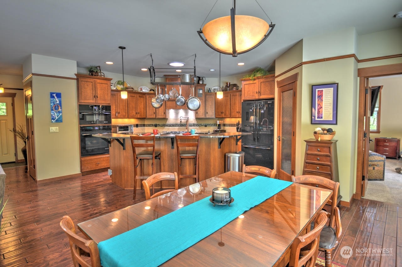 7035 Sandy Point Beach Road NE