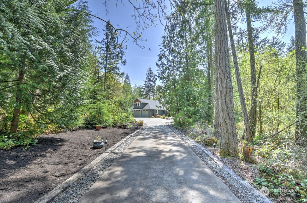 7035 Sandy Point Beach Road NE