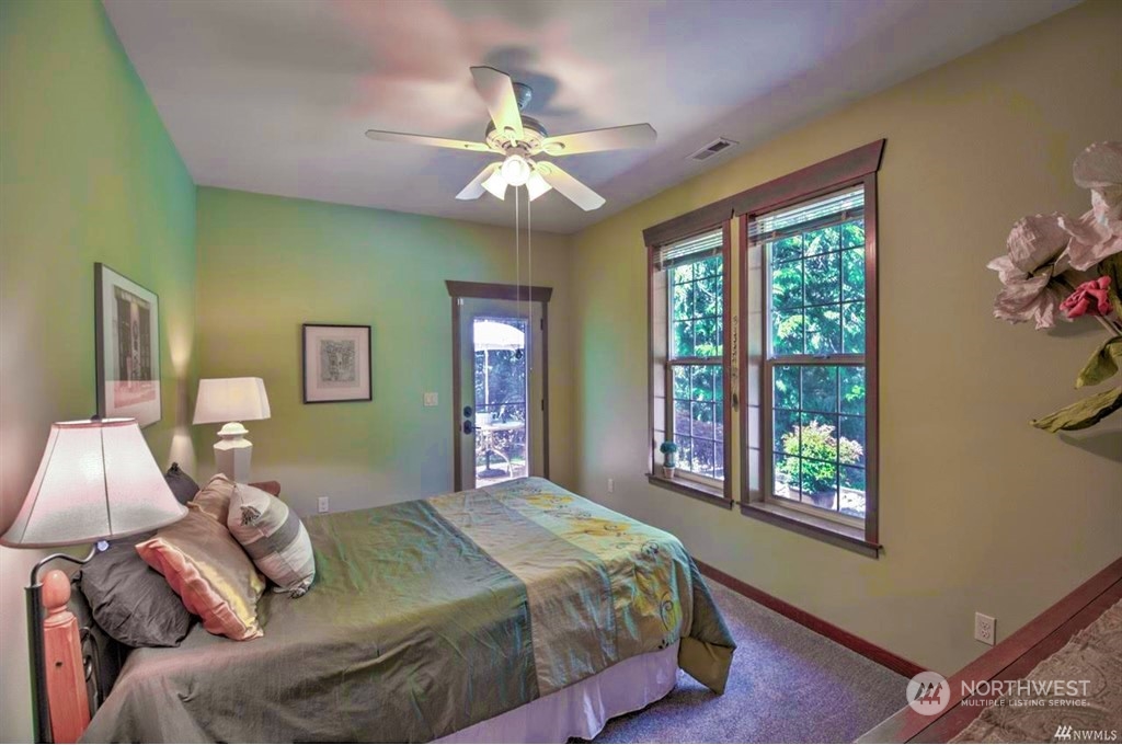 7035 Sandy Point Beach Road NE