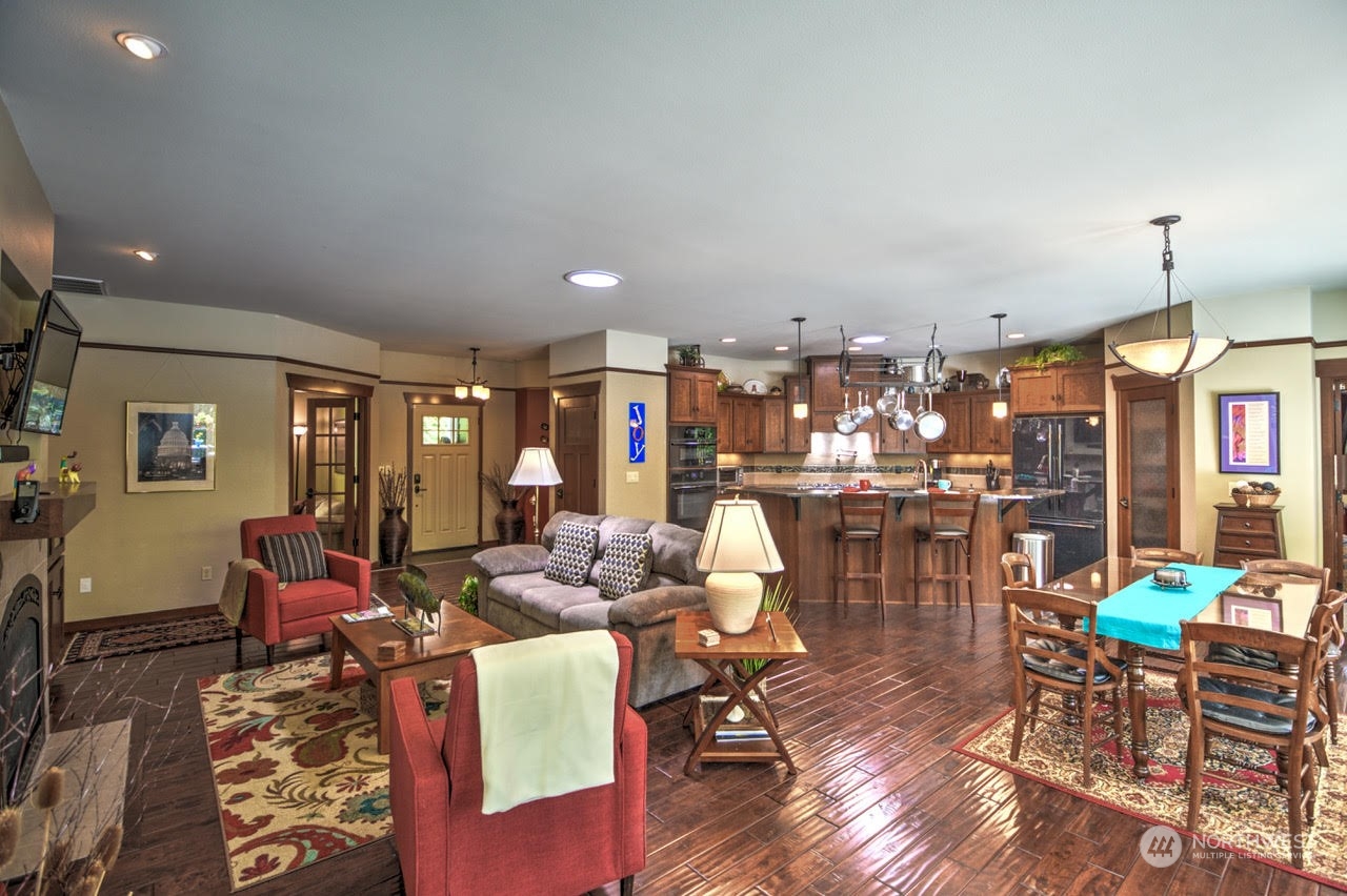 7035 Sandy Point Beach Road NE