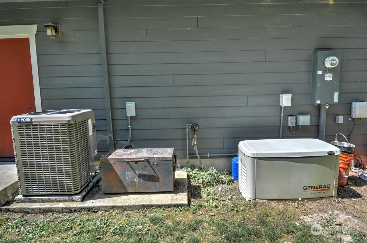 7035 Sandy Point Beach Road NE