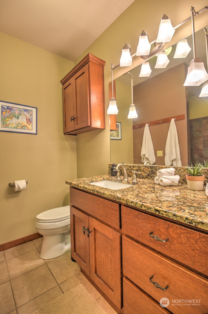 7035 Sandy Point Beach Road NE