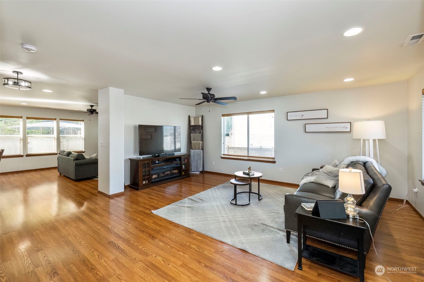 2218 SW Siskin Circle