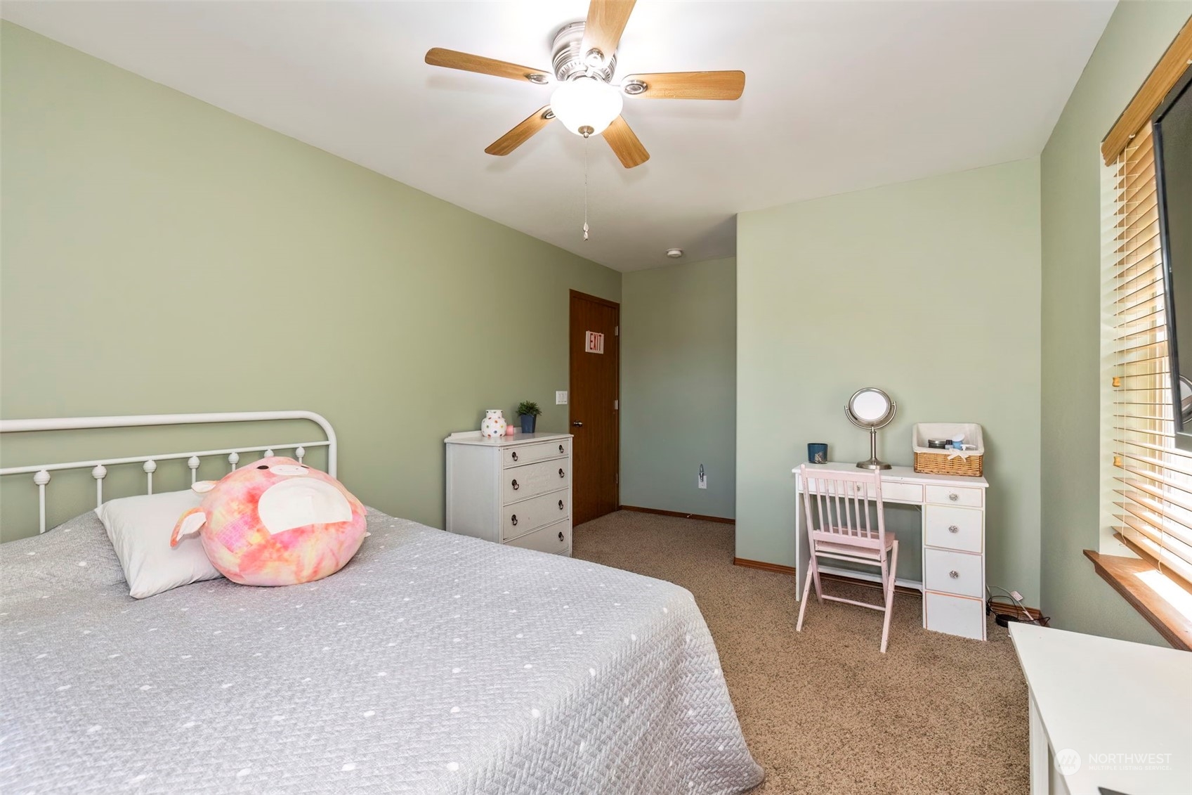 2218 SW Siskin Circle