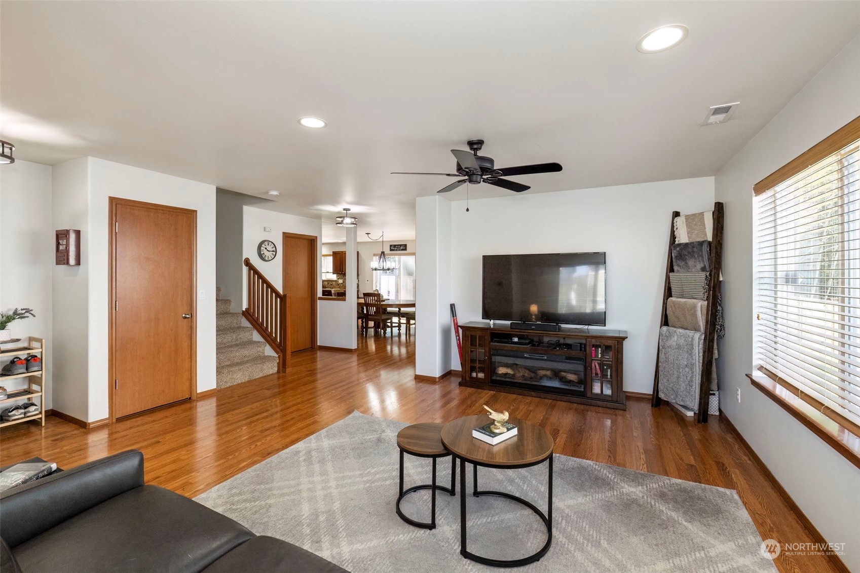 2218 SW Siskin Circle