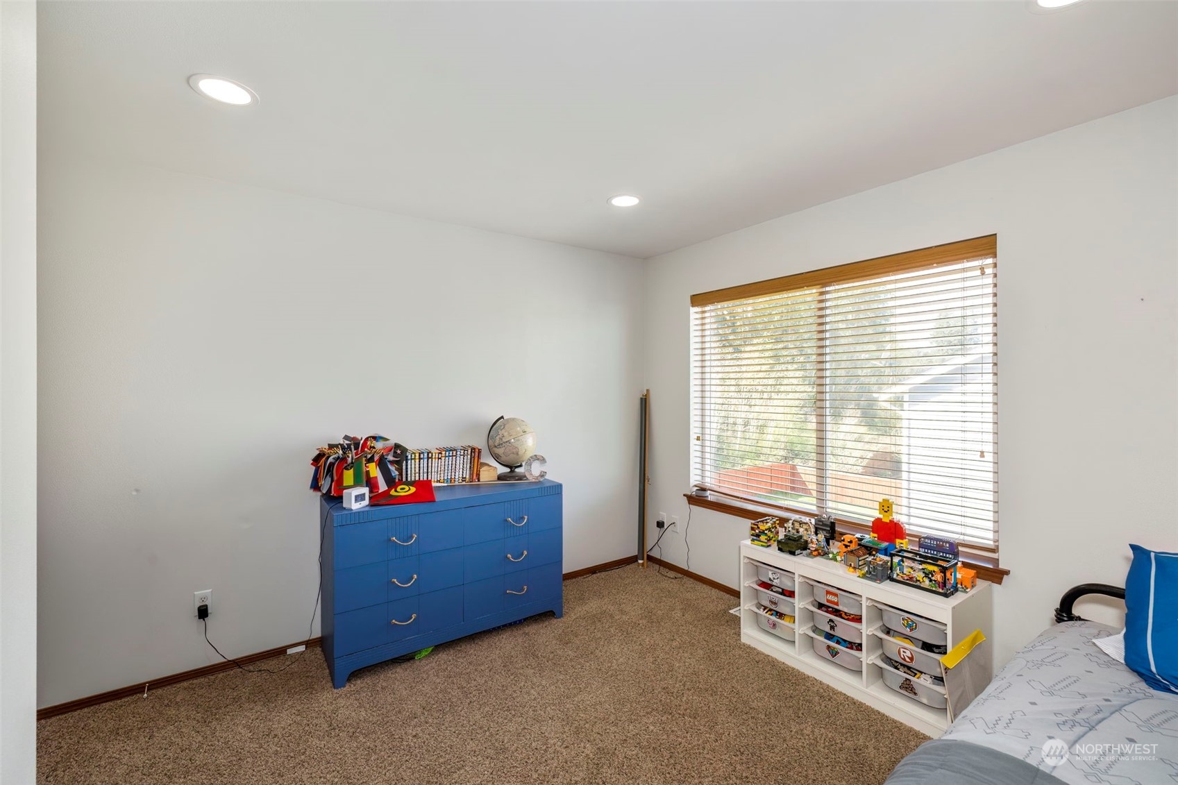 2218 SW Siskin Circle