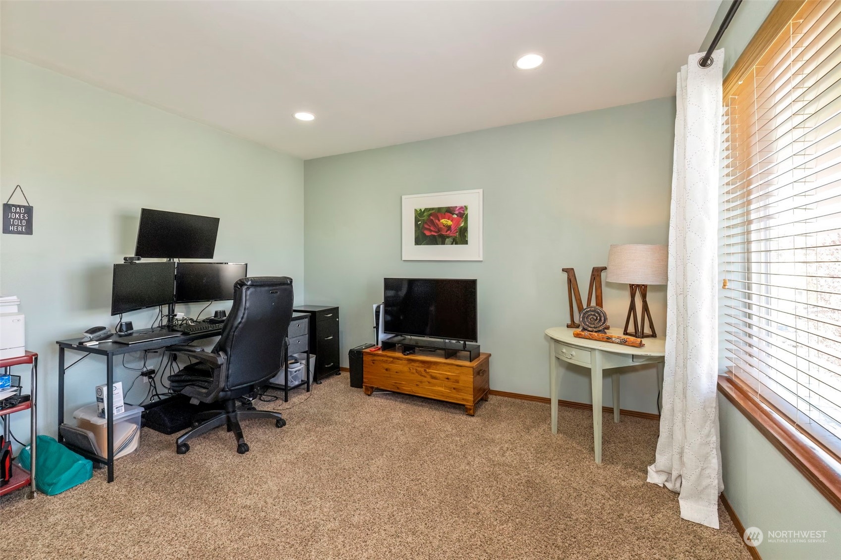 2218 SW Siskin Circle