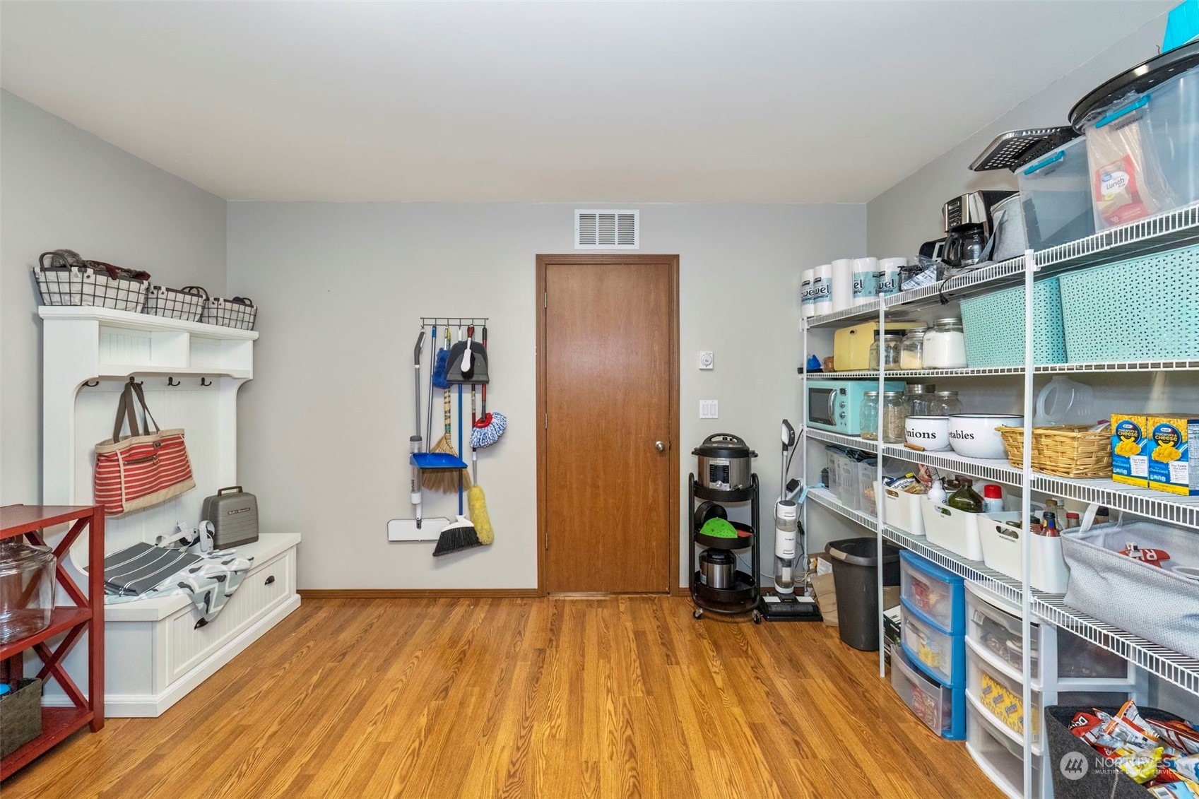 2218 SW Siskin Circle