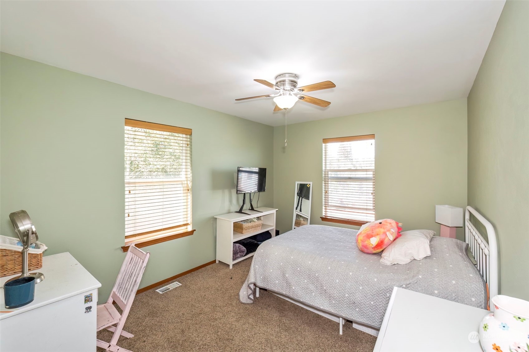 2218 SW Siskin Circle