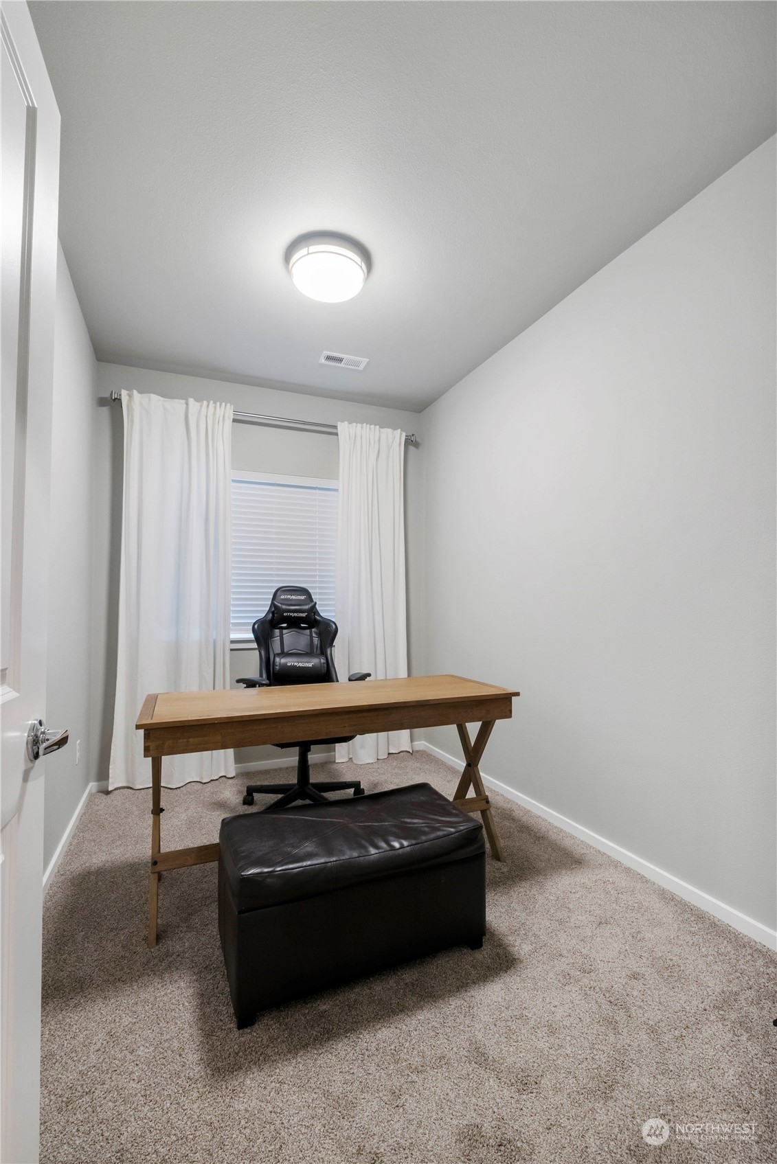 6202 Alameda Avenue W