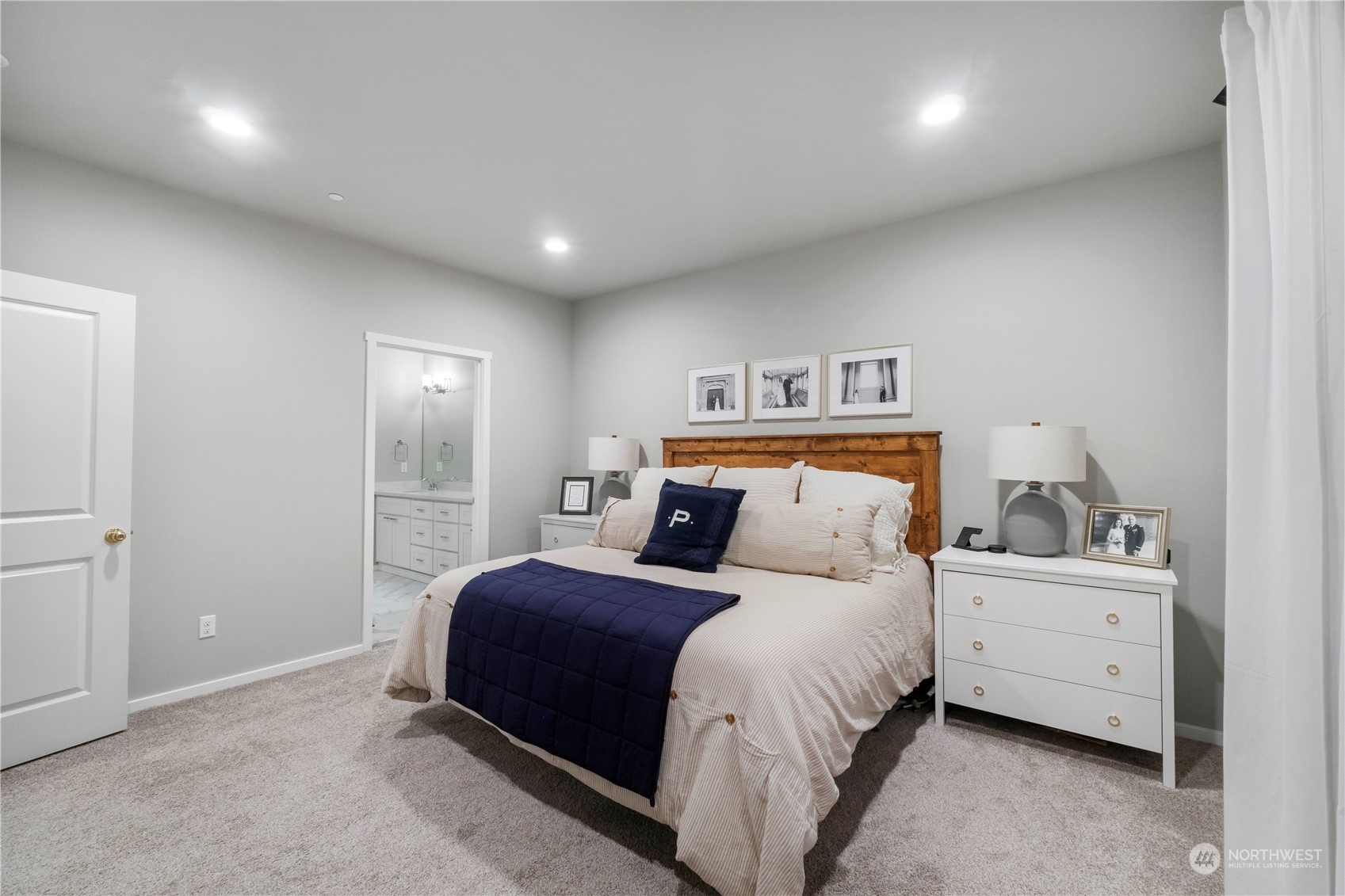 6202 Alameda Avenue W