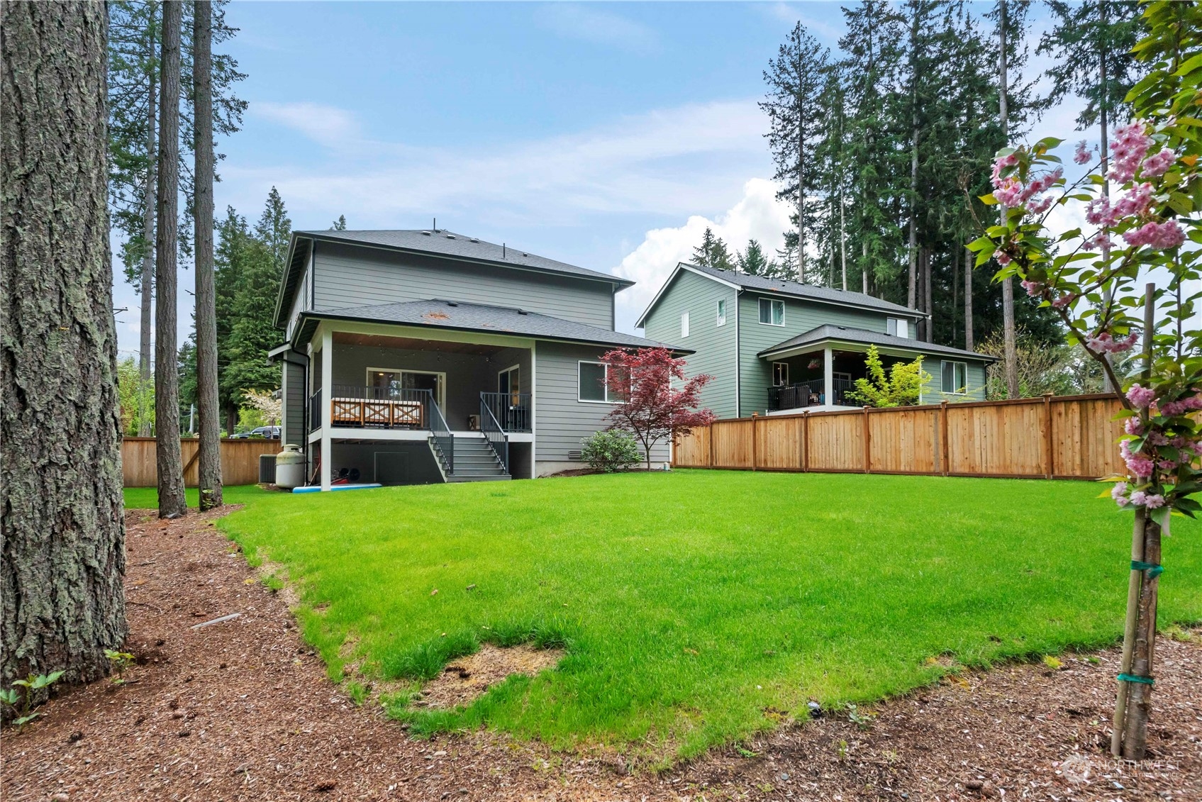 6202 Alameda Avenue W