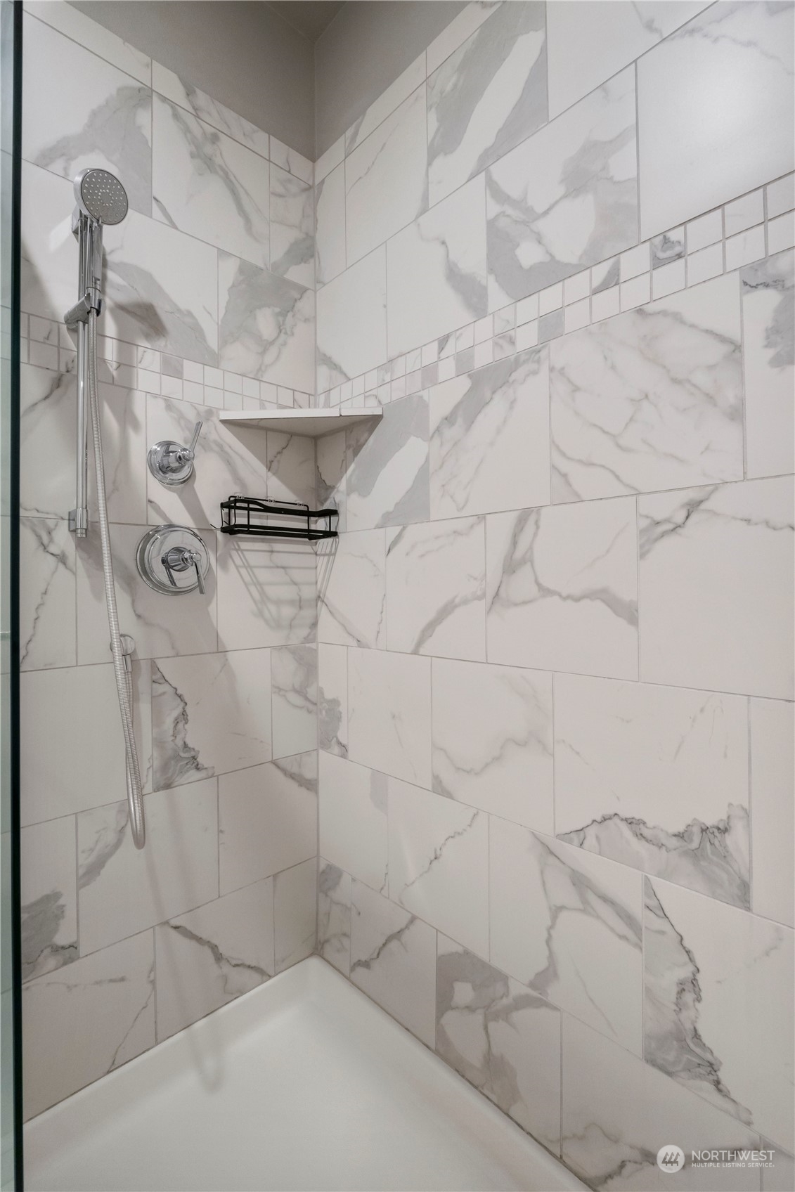 6202 Alameda Avenue W