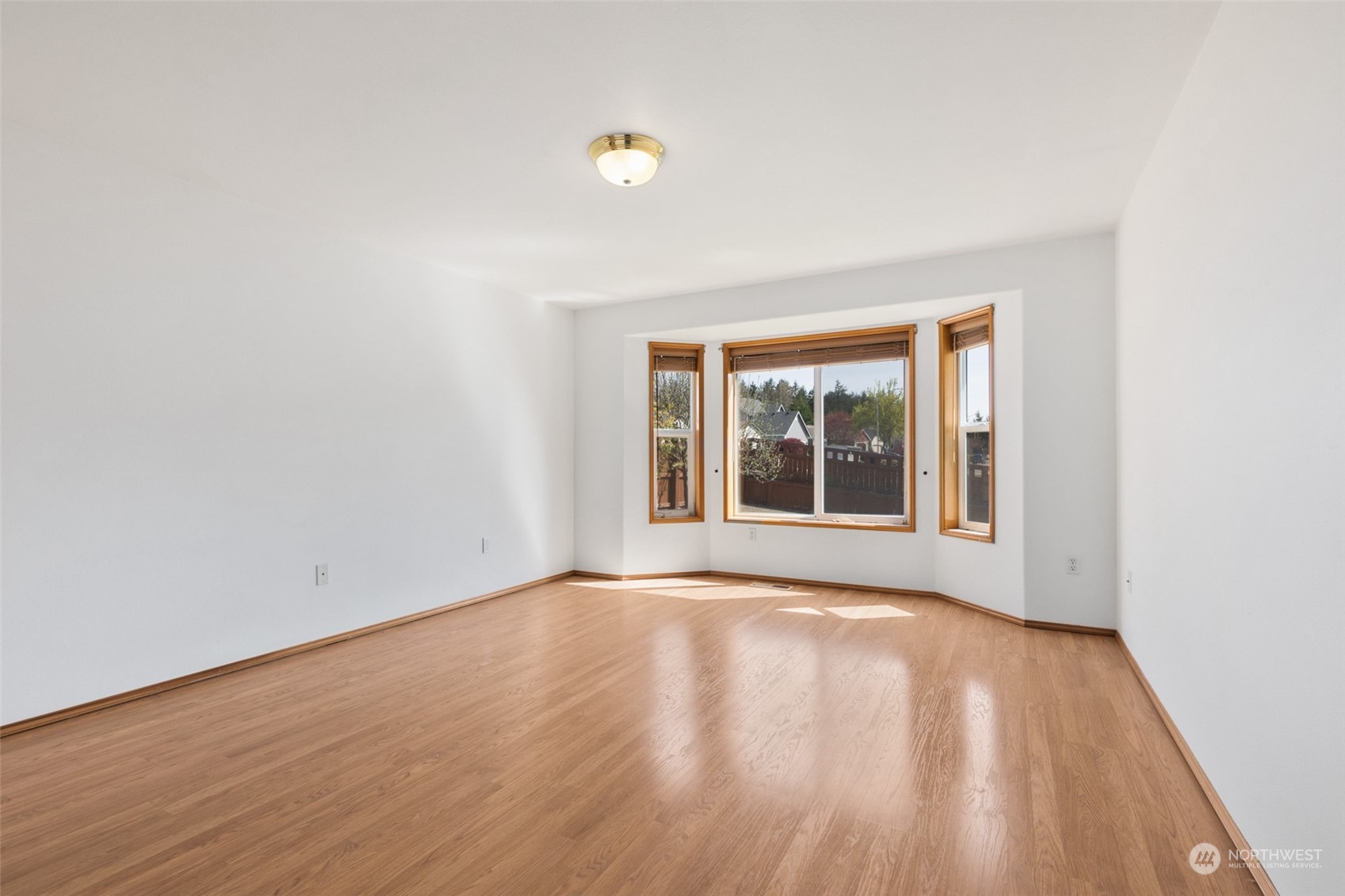 8614 Christa Drive NE