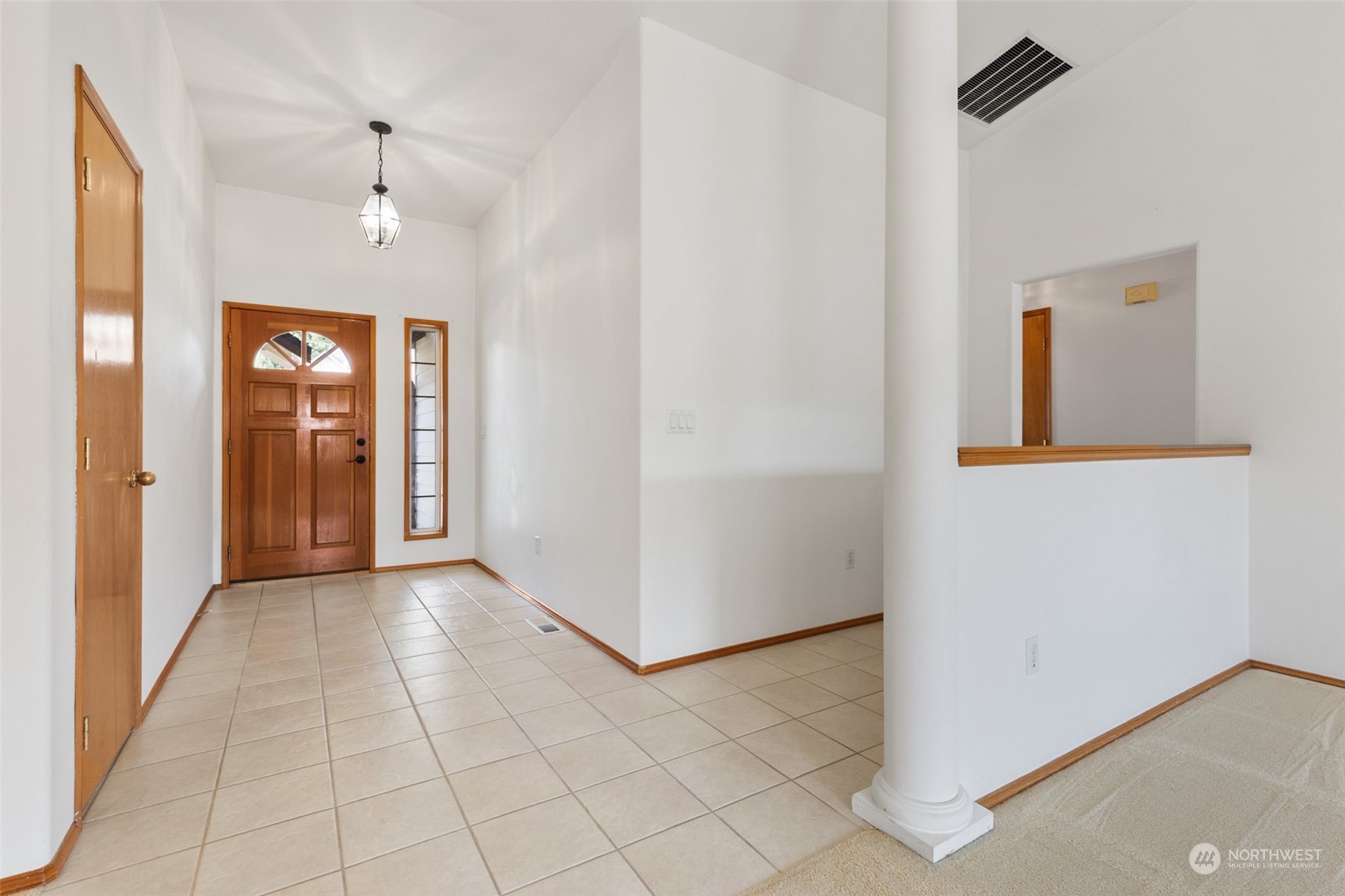 8614 Christa Drive NE