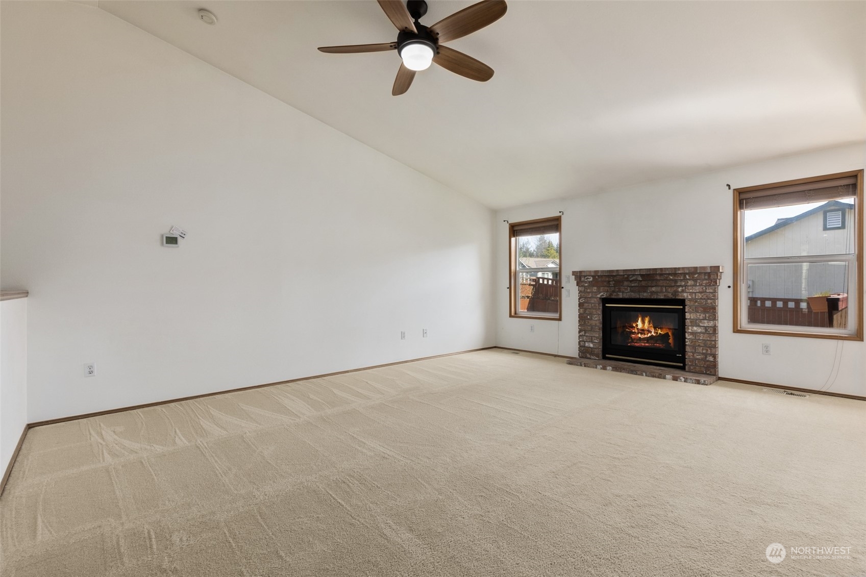 8614 Christa Drive NE