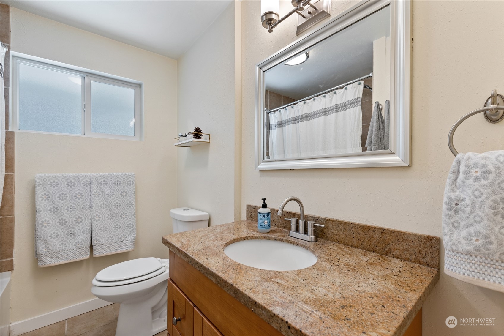 17702 Commons Road SW