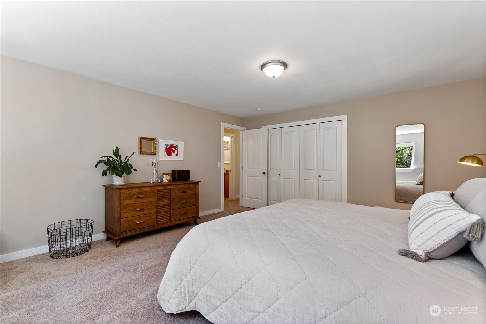 17702 Commons Road SW