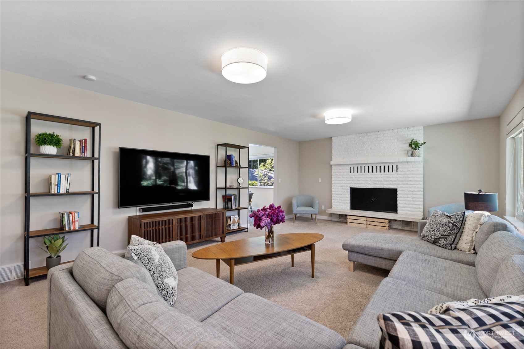 17702 Commons Road SW