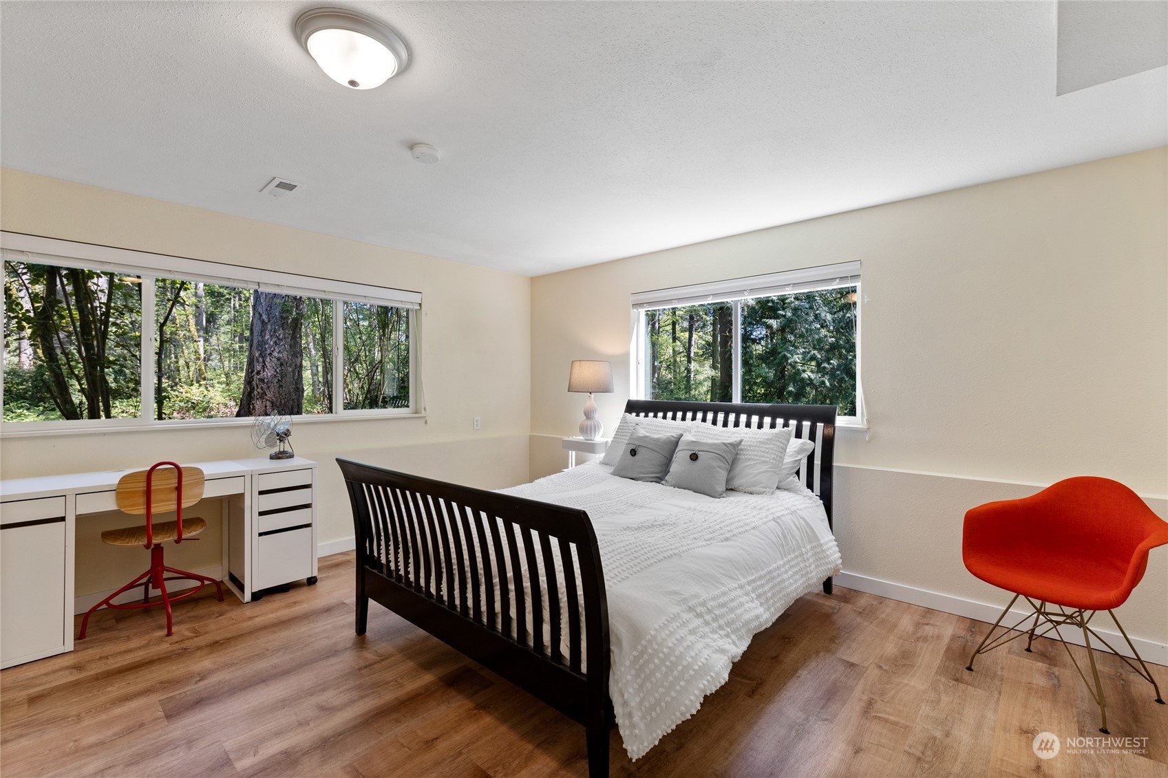 17702 Commons Road SW