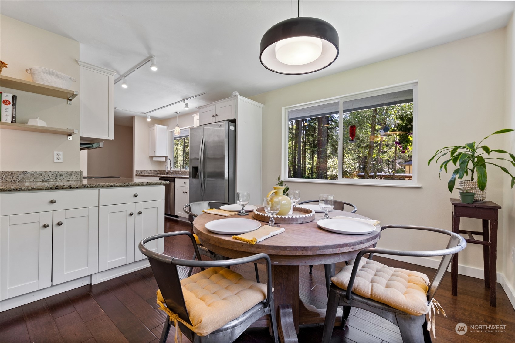 17702 Commons Road SW