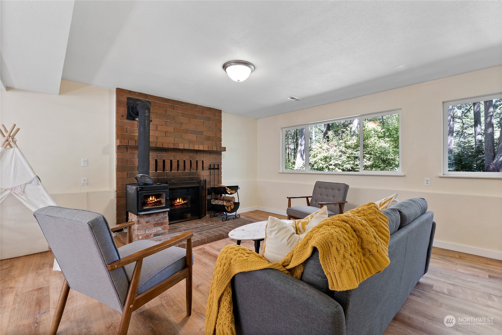 17702 Commons Road SW