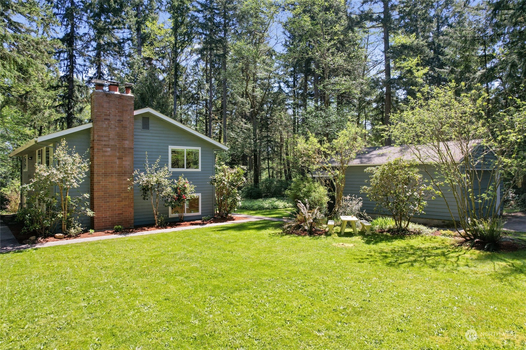 17702 Commons Road SW