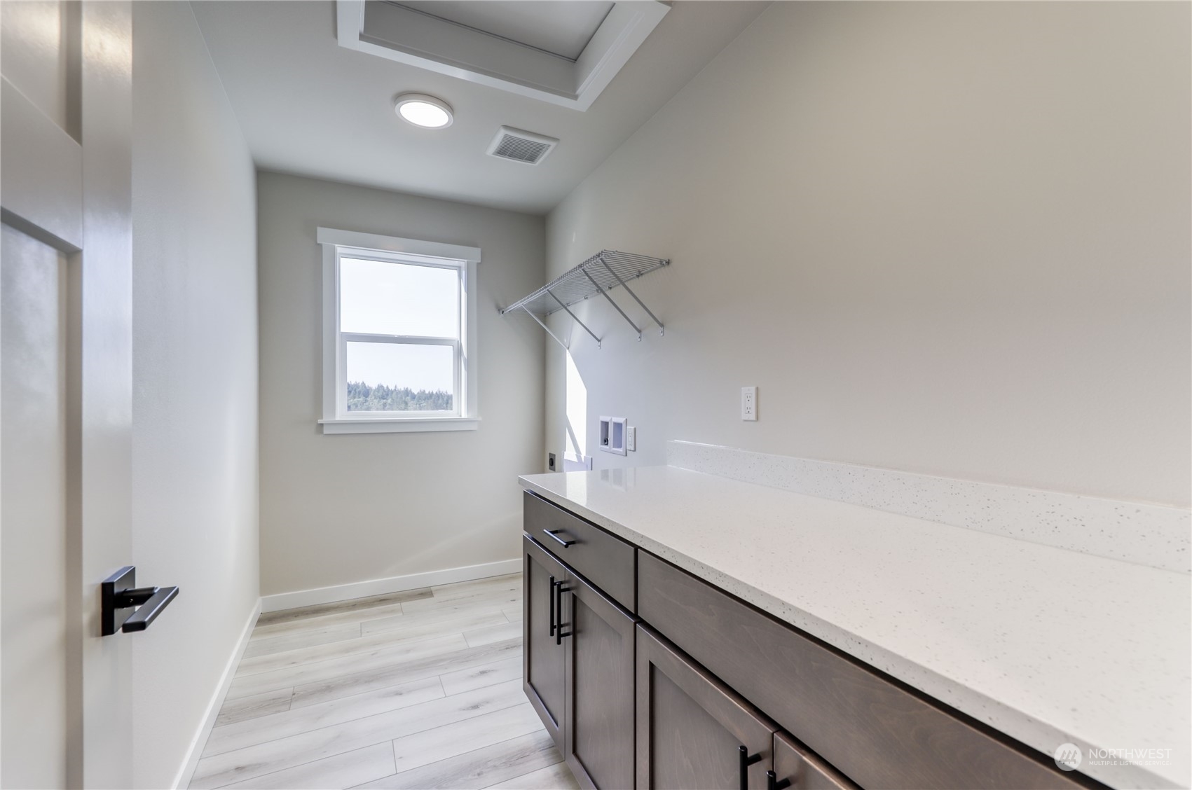 1976 NW Rustling Fir Lane