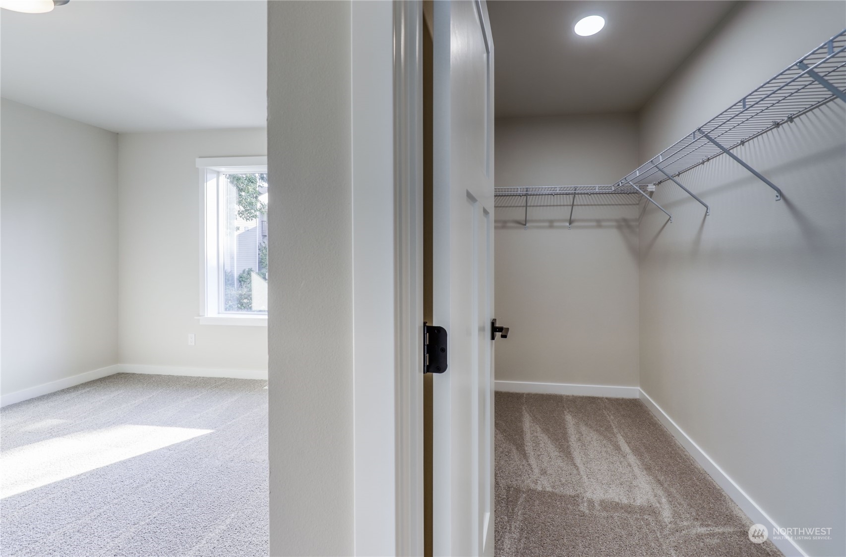 1976 NW Rustling Fir Lane