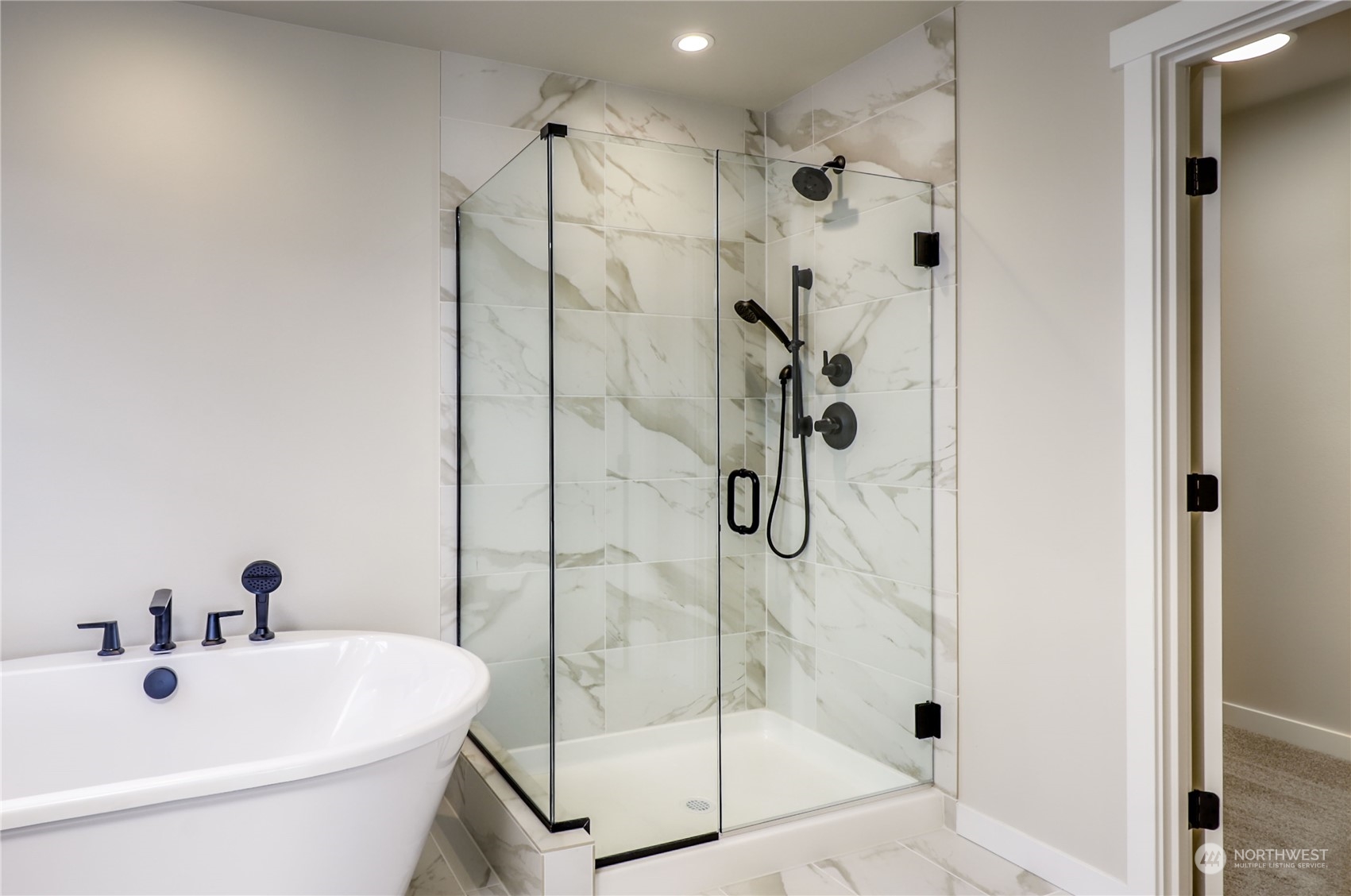 1976 NW Rustling Fir Lane