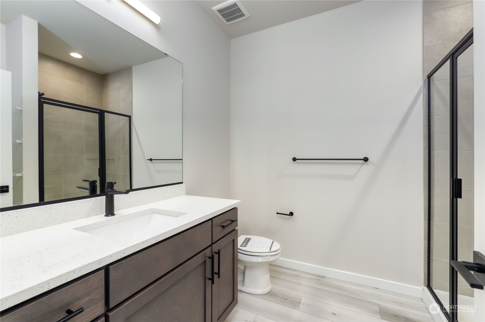 1976 NW Rustling Fir Lane