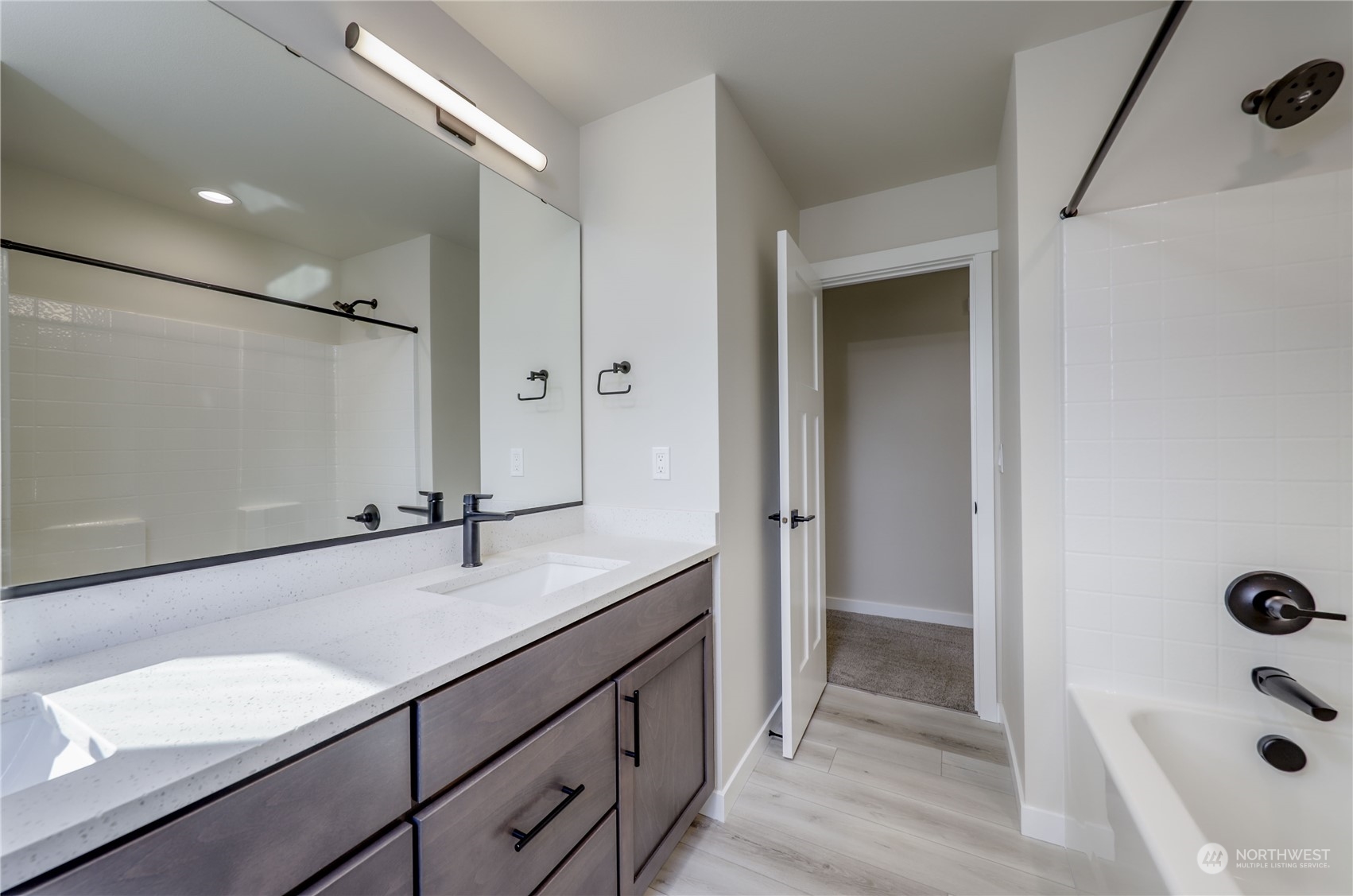 1976 NW Rustling Fir Lane