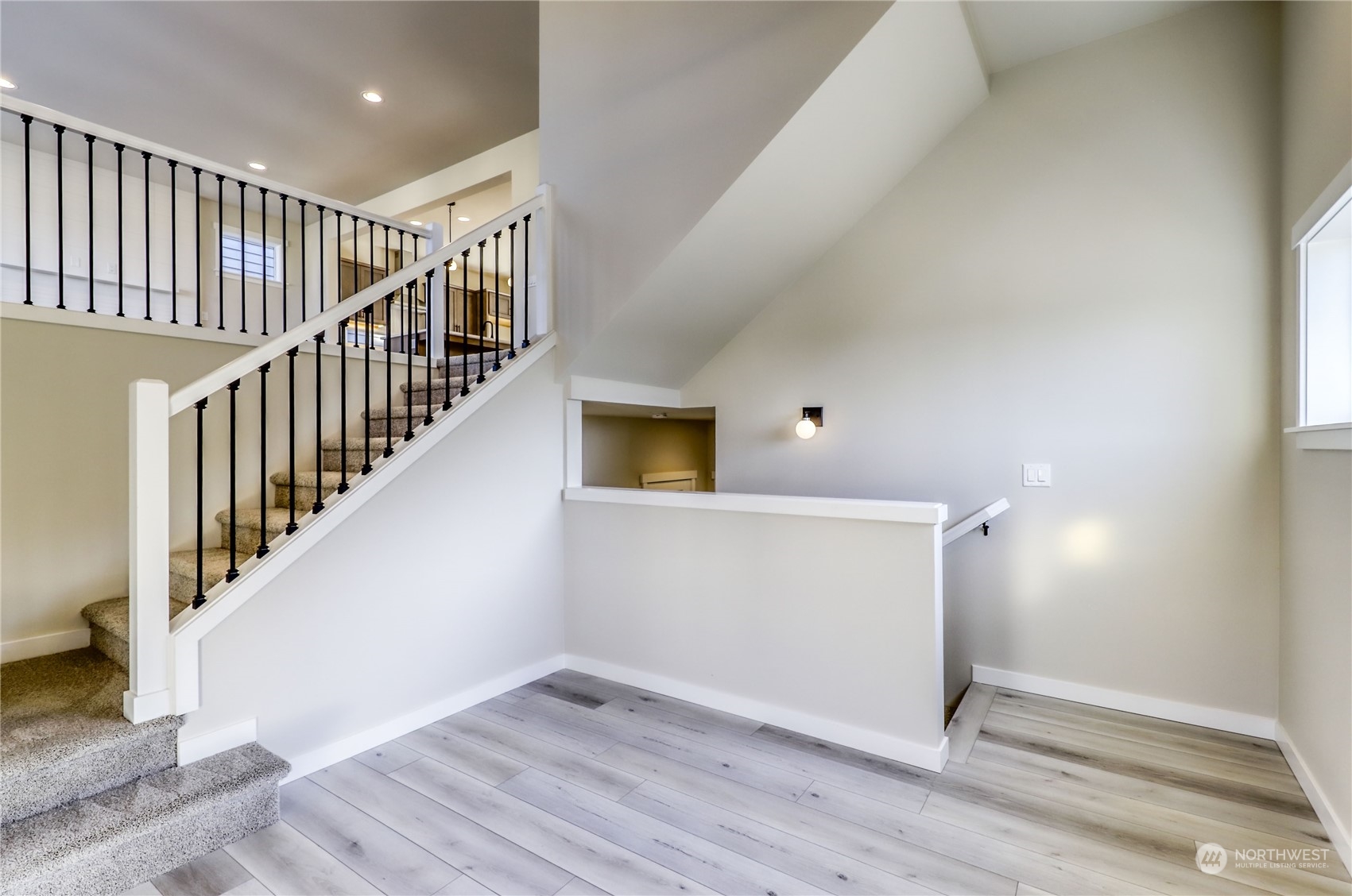 1976 NW Rustling Fir Lane