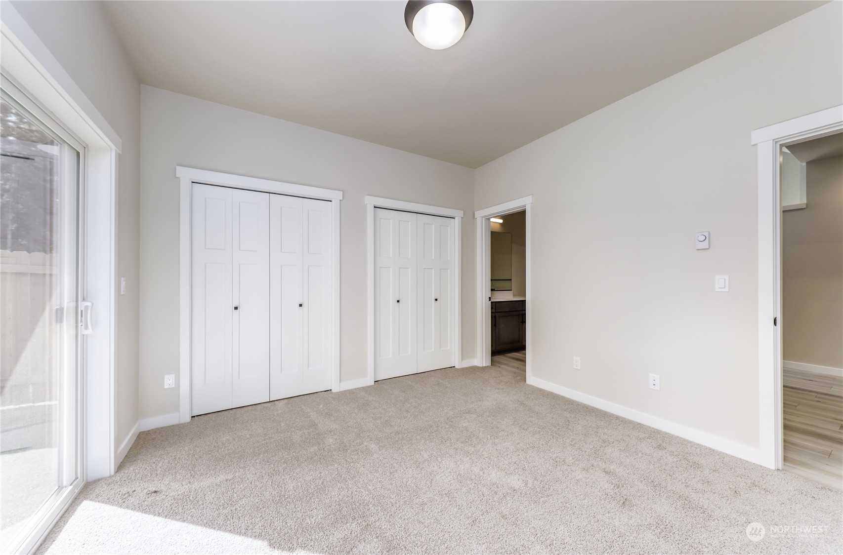 1976 NW Rustling Fir Lane