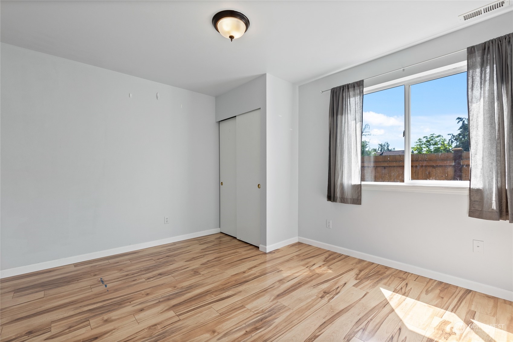 802 127th Street Ct E