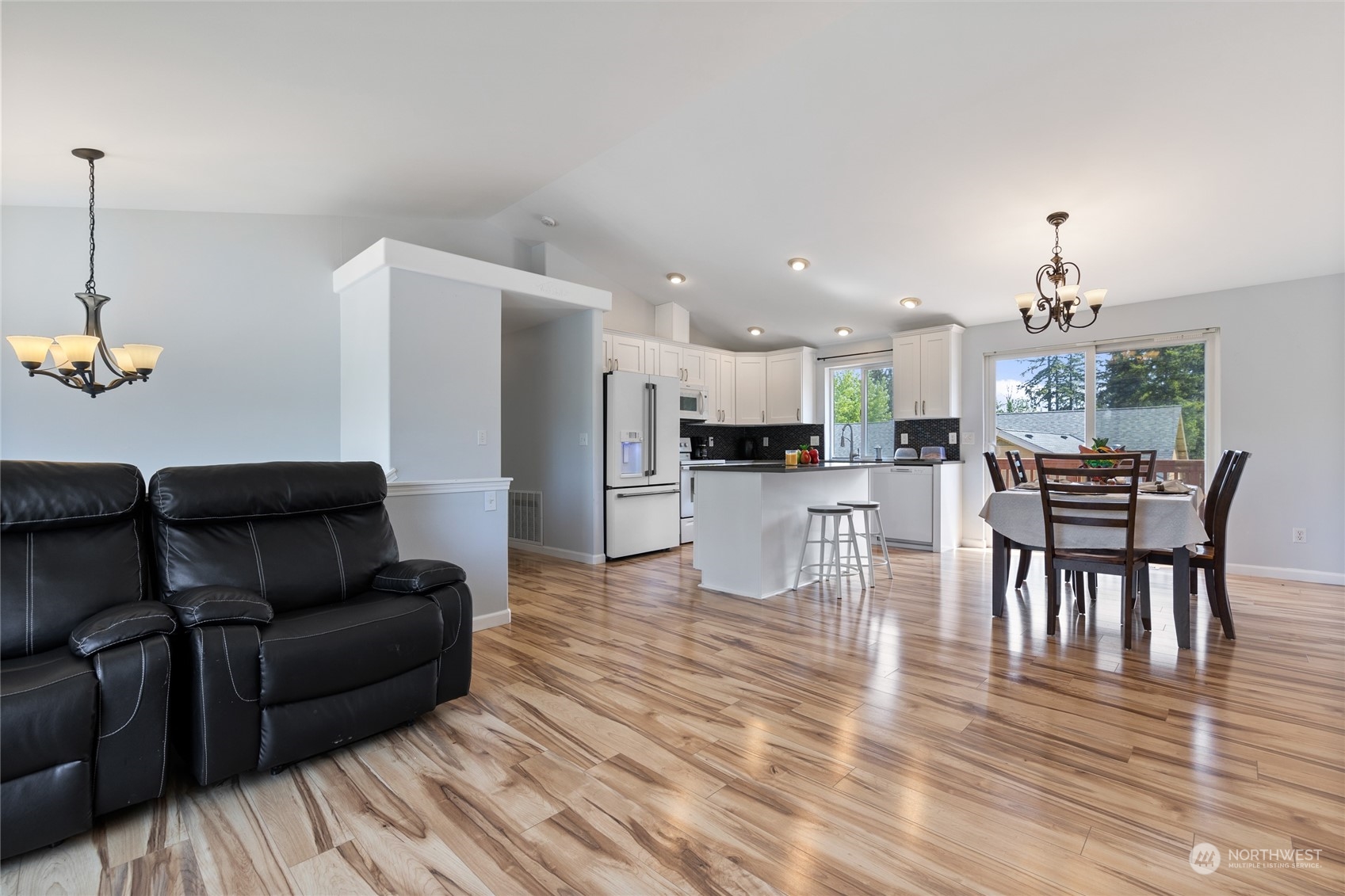 802 127th Street Ct E