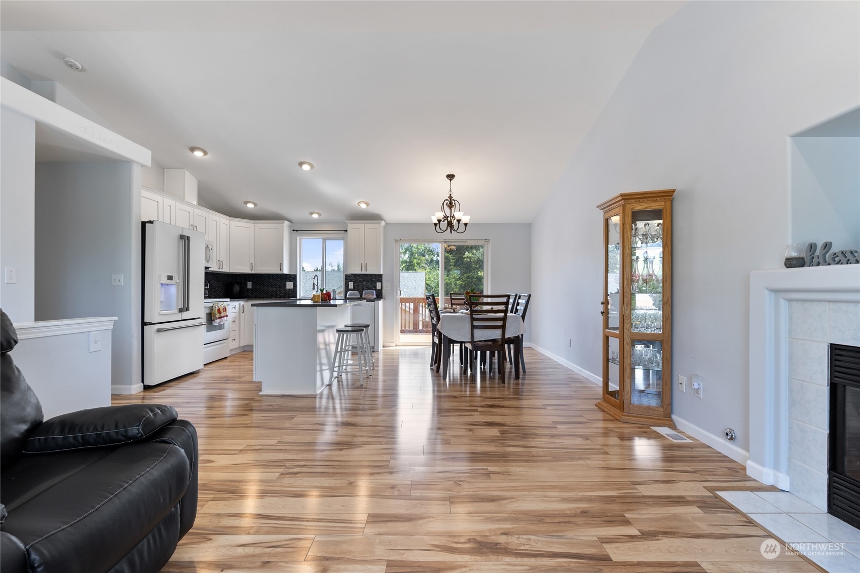 802 127th Street Ct E