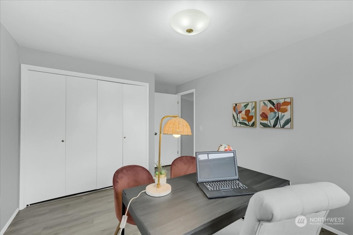 1802 N Skyline Drive