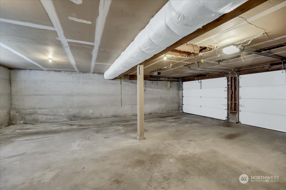 1802 N Skyline Drive